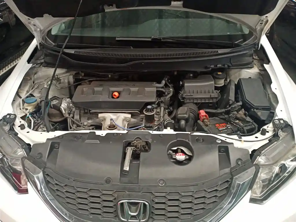 Honda Civic 2015 — фото 13