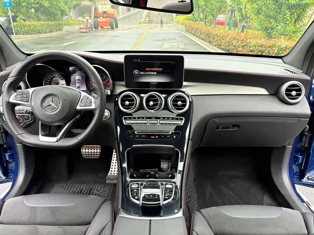 Mercedes-Benz GLC Coupe AMG 2019 — фото 18