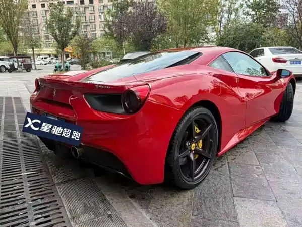 Ferrari 488 2015