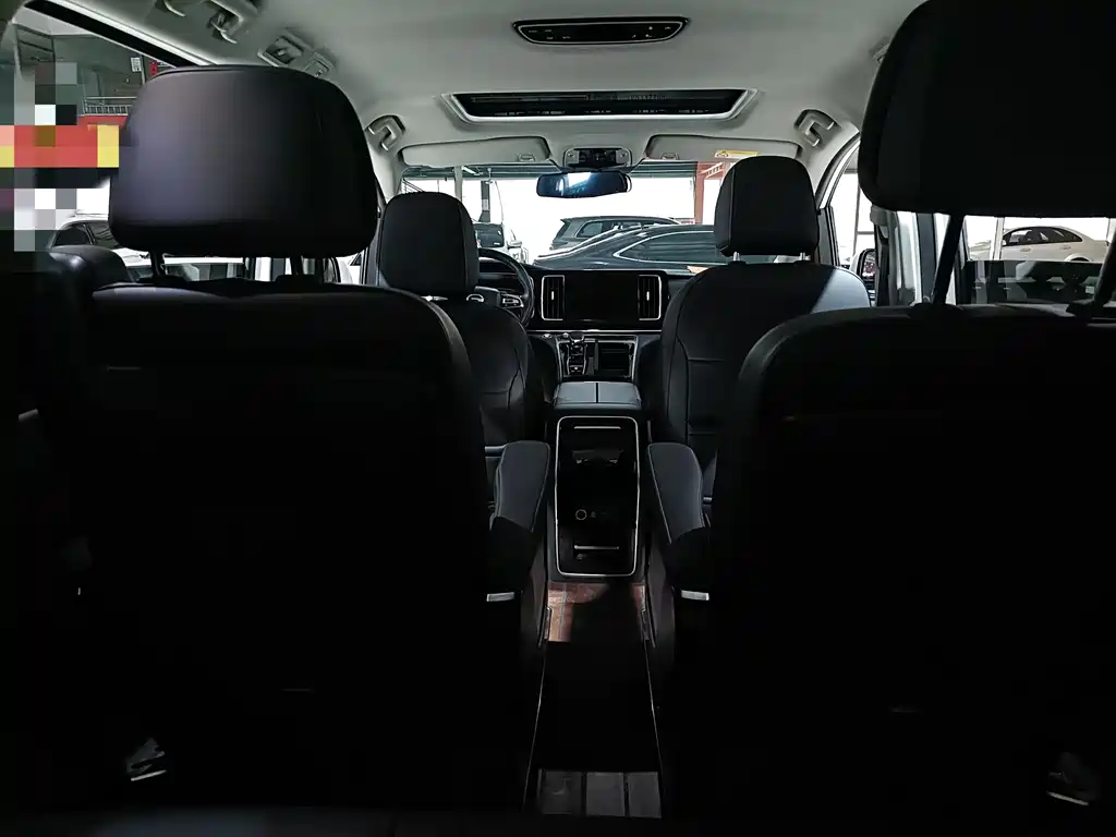 GAC Motor Trumpchi M8 2021 — фото 11