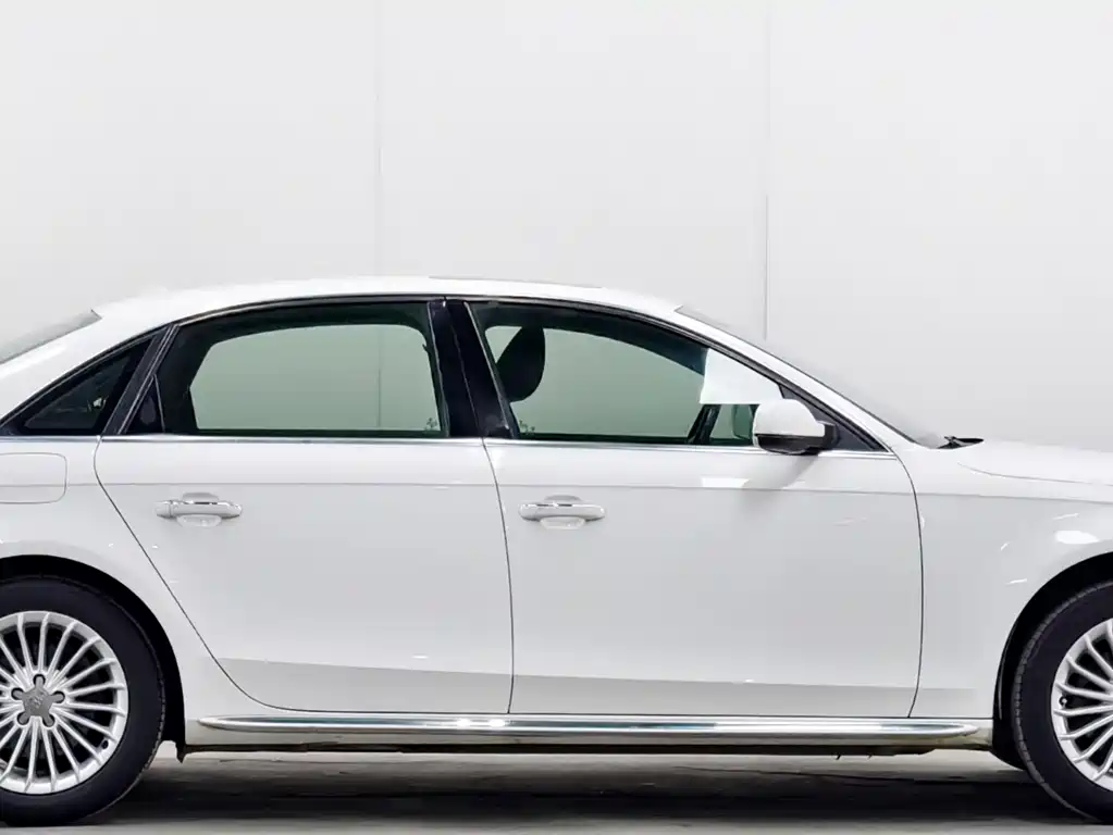 Audi A4L 2015 — фото 8