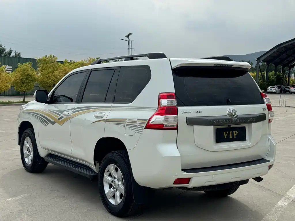 Toyota Prado 2017 — фото 18