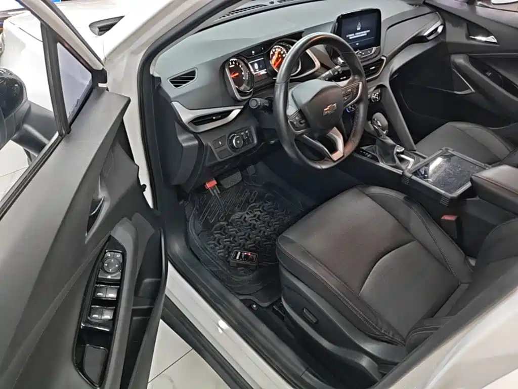 Chevrolet Orlando 2020 — фото 16