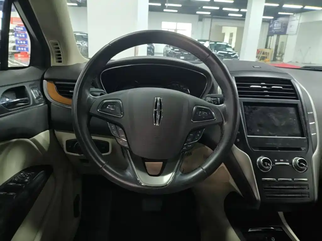 Lincoln MKC 2016 — фото 11