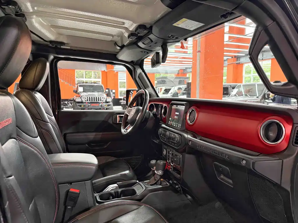 Jeep Wrangler 2024 — фото 15
