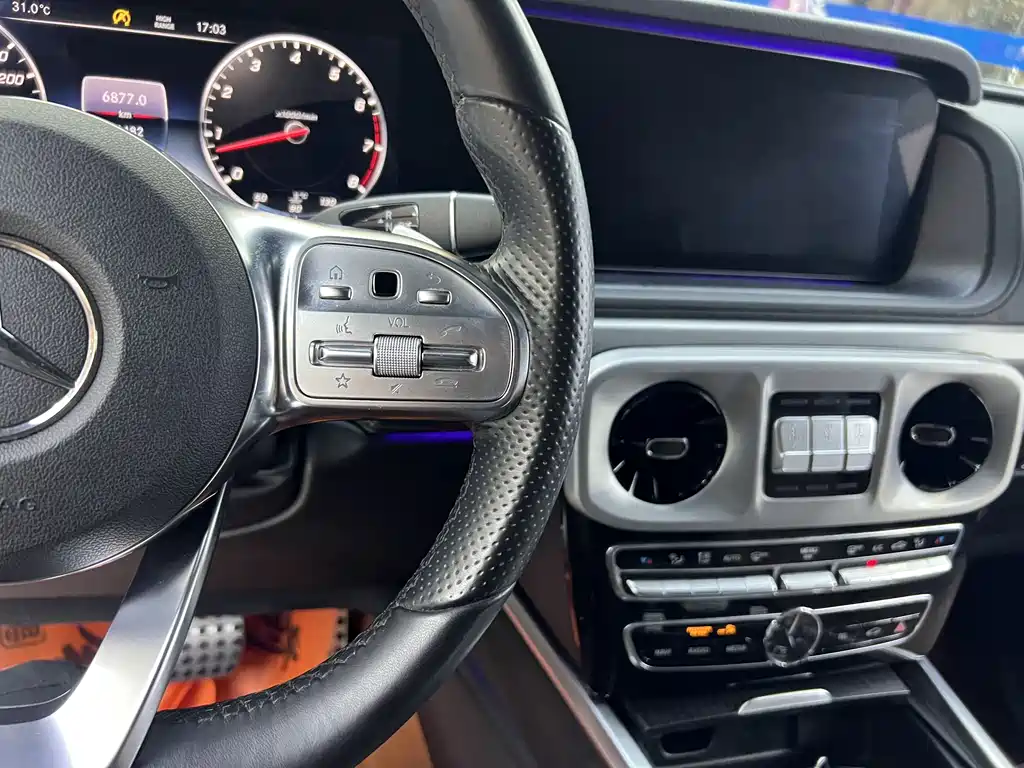 Mercedes-Benz G-Class 2023 — фото 12