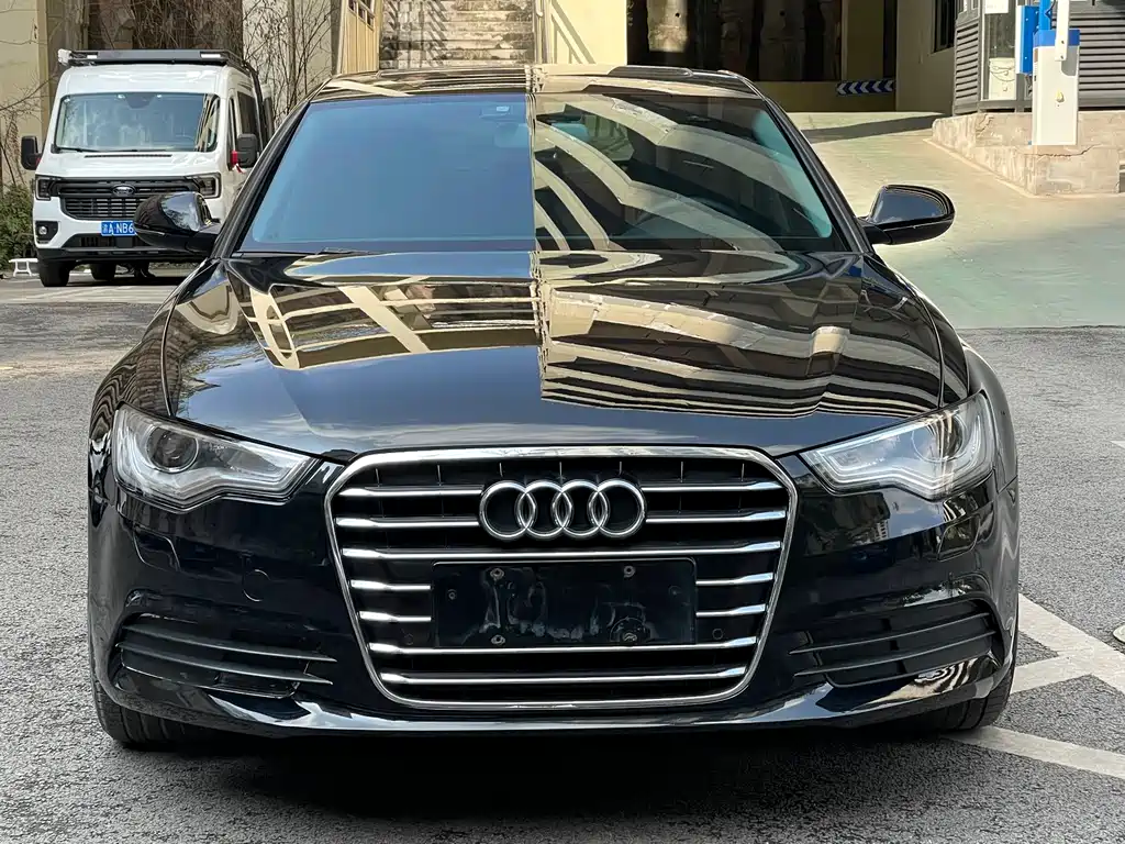 Audi A6L 2014 — фото 2