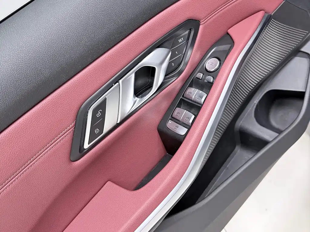 BMW 3 Series 2023 — фото 14