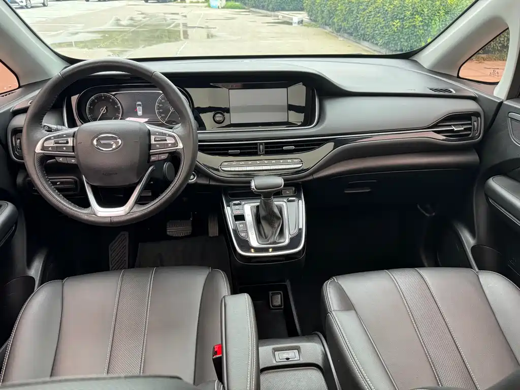GAC Trumpchi M6 2020 — фото 10