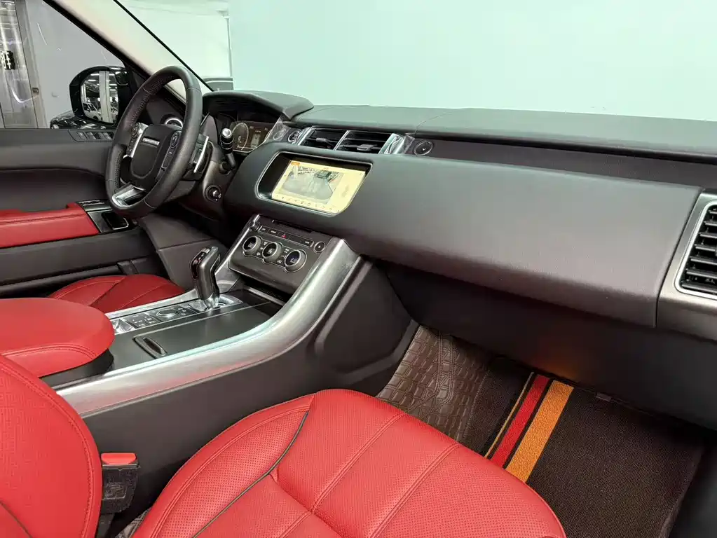 Land Rover Sport 2018 — фото 11