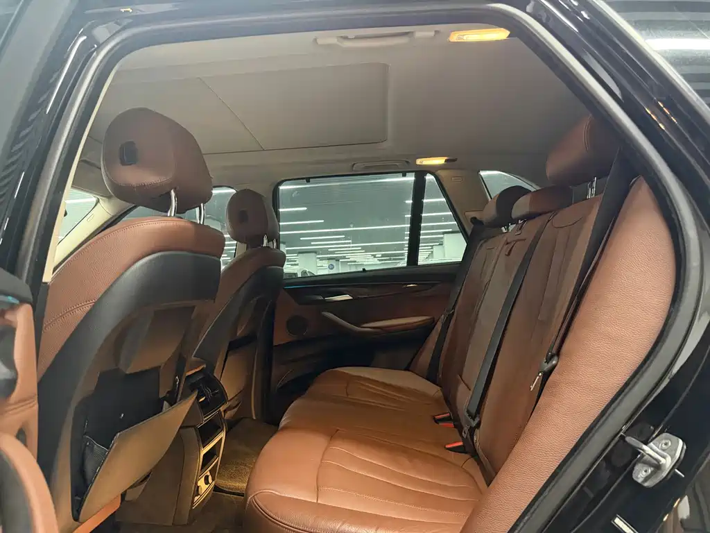 BMW X5 2018 — фото 14