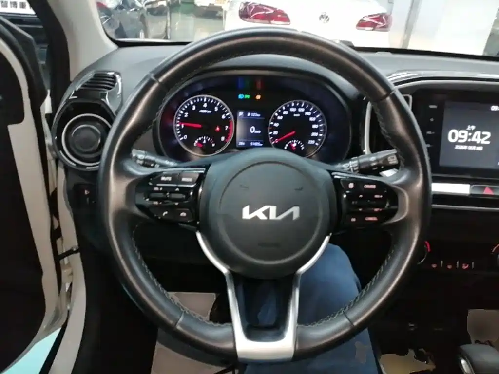 Kia KX1 2022 — фото 11