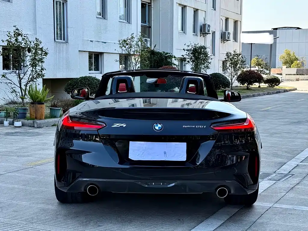 BMW Z4 2019 — фото 10