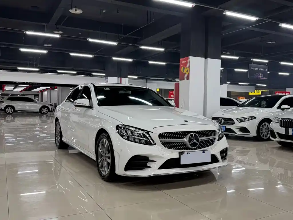 Mercedes-Benz C-Class 2019 — фото 1