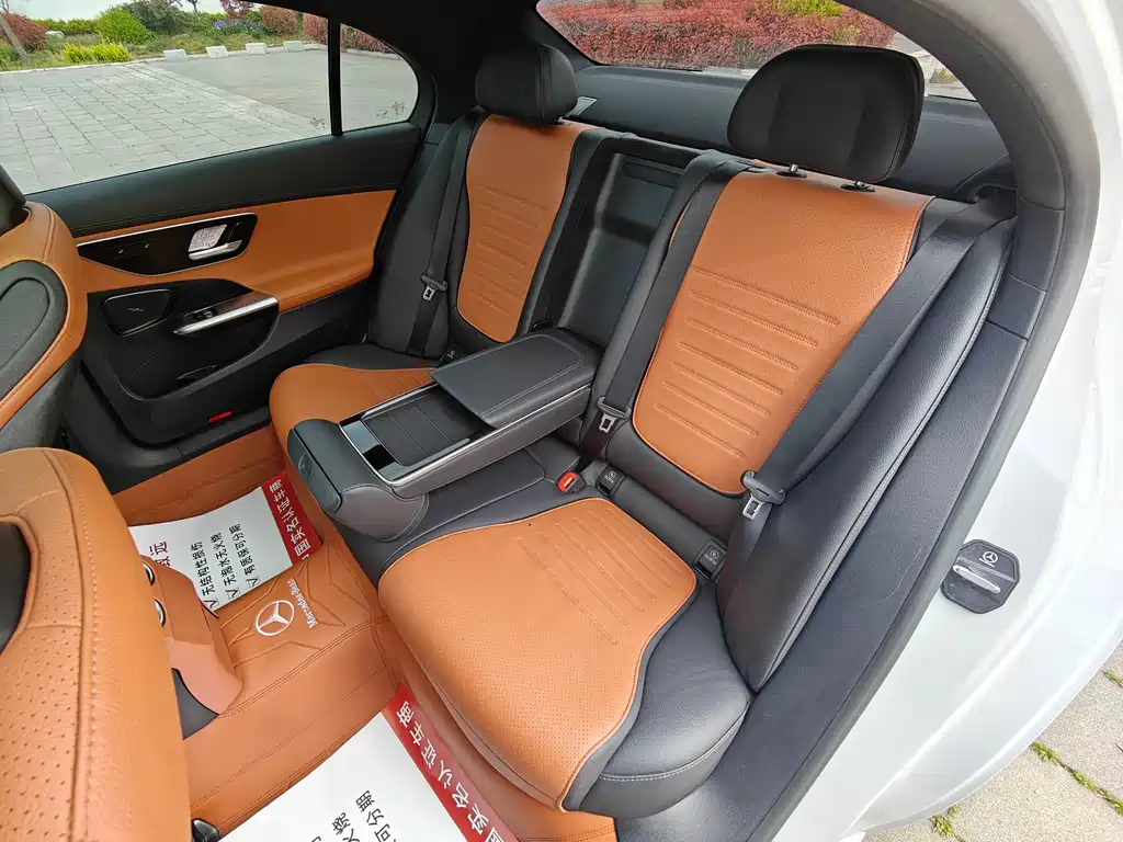 Mercedes-Benz C-Class 2023 — фото 20
