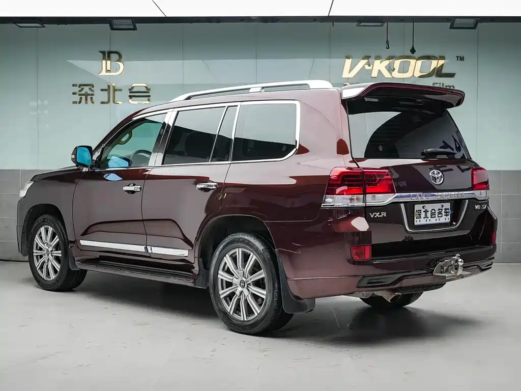 Toyota Land Cruiser 2017 — фото 22