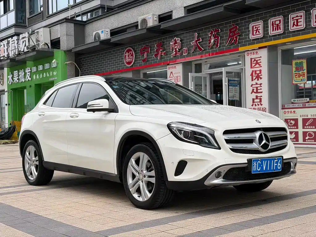 Mercedes-Benz GLA 2015 — фото 3