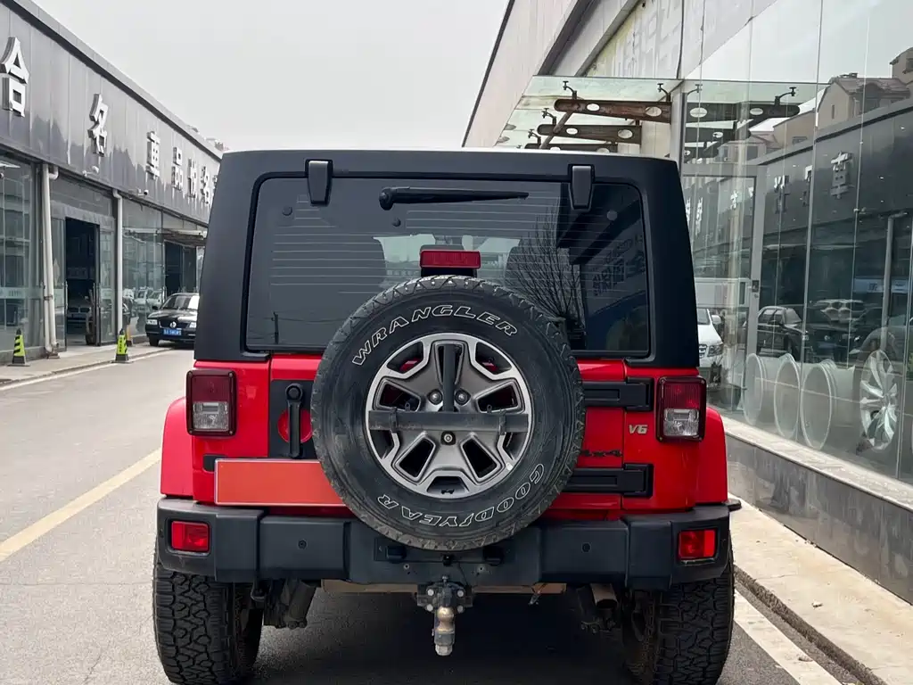 Jeep Wrangler 2015 — фото 5