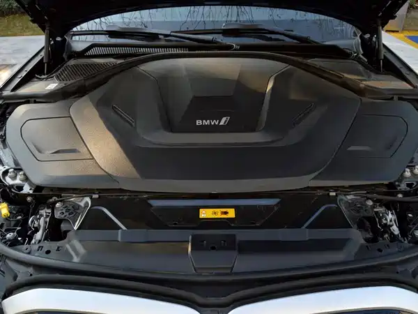 BMW i3 2024