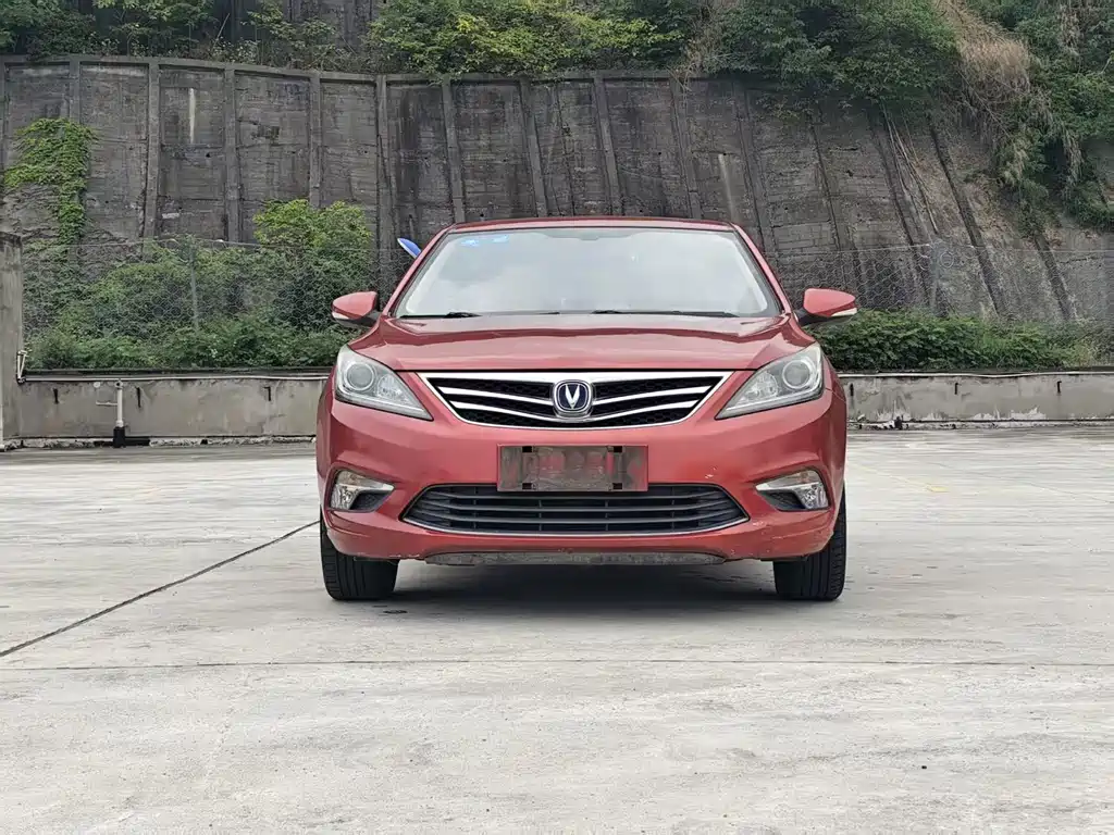 Changan Eado 2017 — фото 2