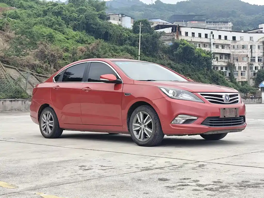 Changan Eado 2017 — фото 3