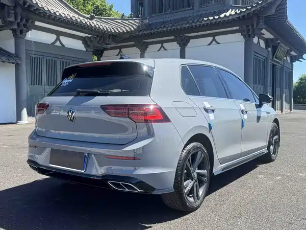 Volkswagen Golf 2023
