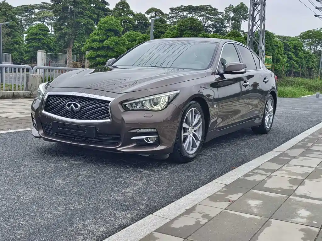 Infiniti Q50 2014 — фото 1