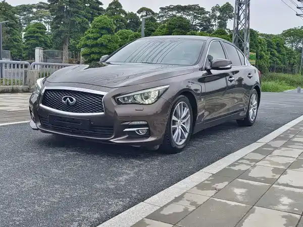Infiniti Q50 2014