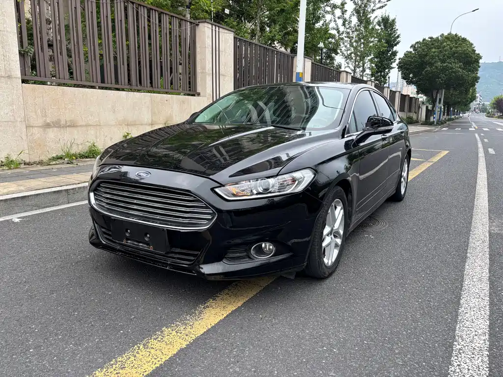 Ford Mondeo 2015 — фото 2