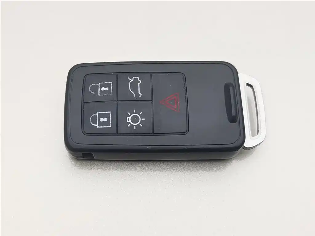 Volvo S60 2017 — фото 19