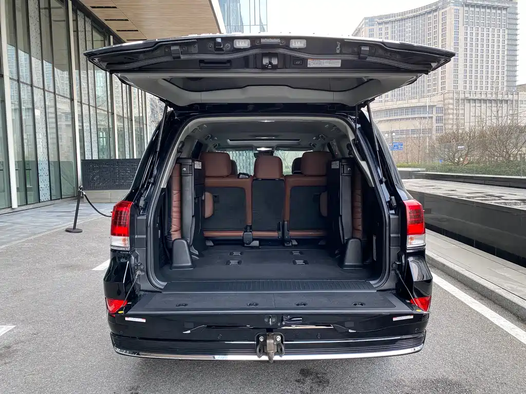 Toyota Land Cruiser 2019 — фото 29
