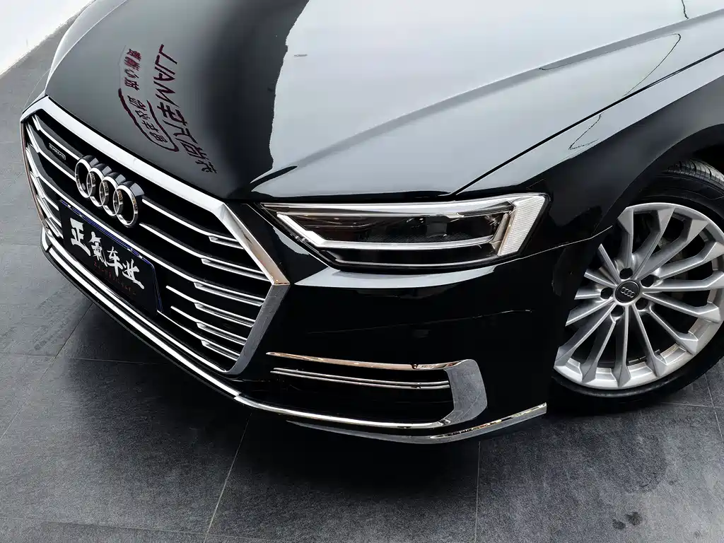 Audi A8 2020 — фото 4