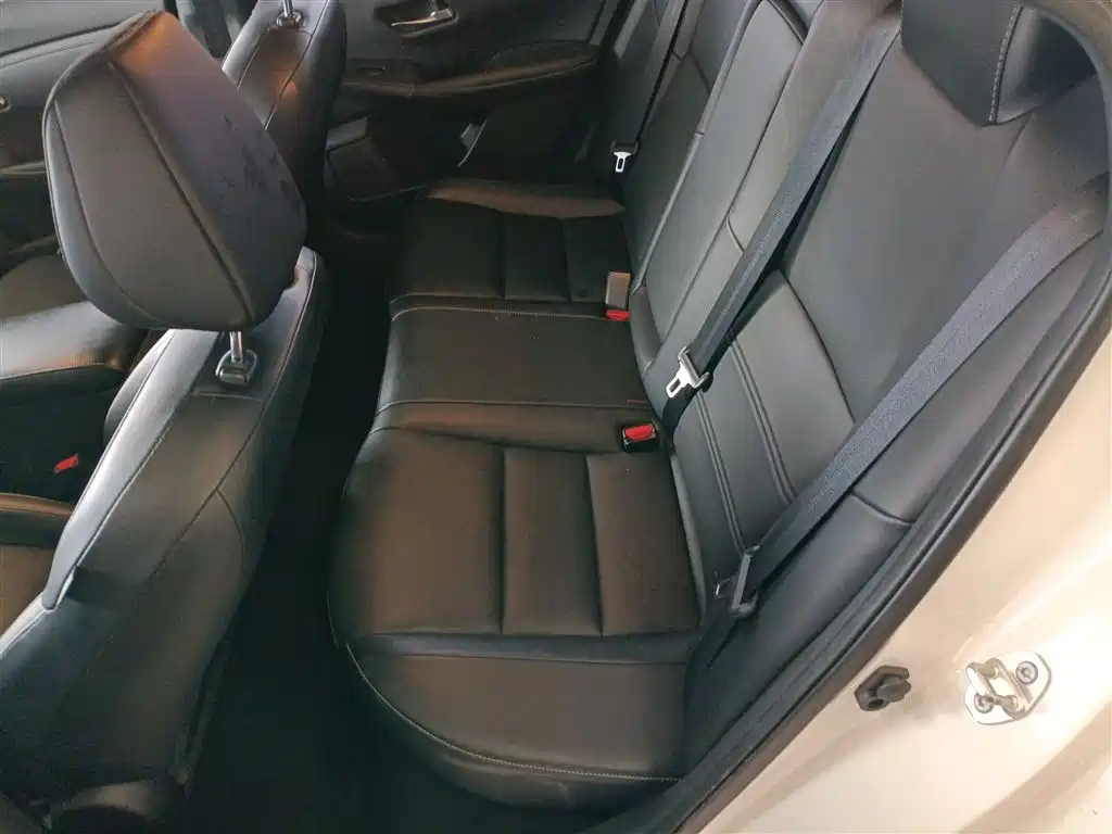 Nissan Sylphy 2021 — фото 13