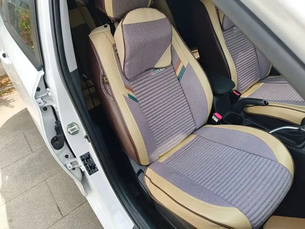 Hyundai Elantra 2023 — фото 25