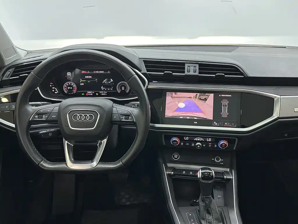 Audi Q3 2022 — фото 11