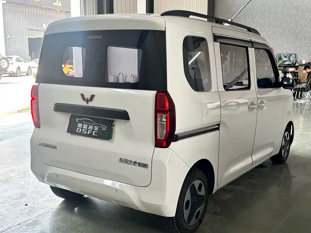 Wuling Zhiguang EV 2025 — фото 7