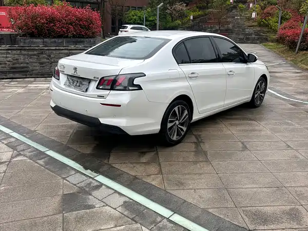 Peugeot 408 2020