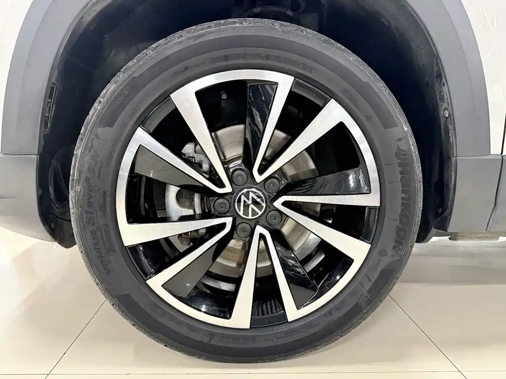 Volkswagen Tharu 2023 — фото 20