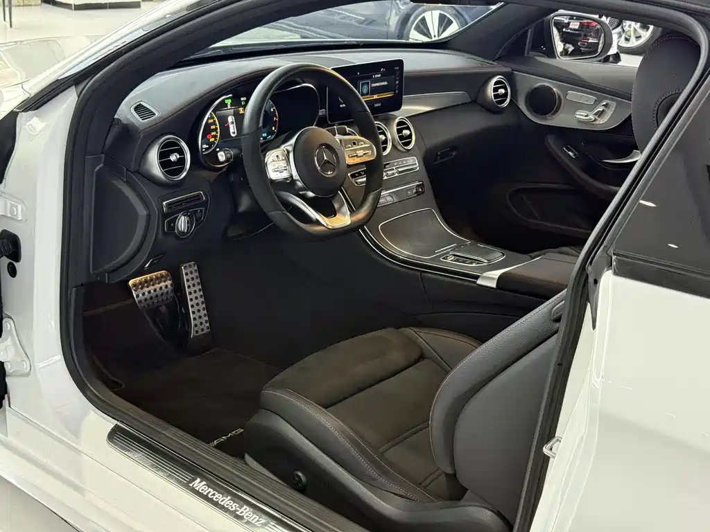 Mercedes-Benz C-Class 2022 — фото 7