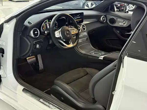 Mercedes-Benz C-Class 2022