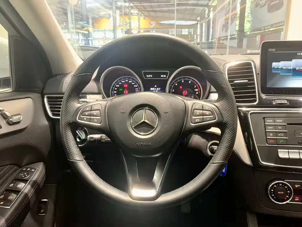 Mercedes-Benz GLE Coupe 2017 — фото 10