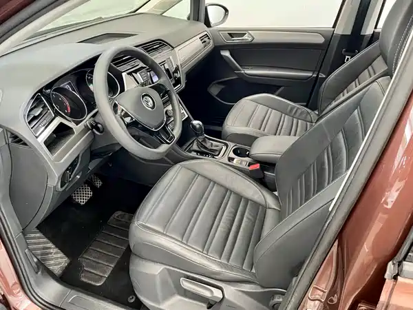 Volkswagen Touran 2016