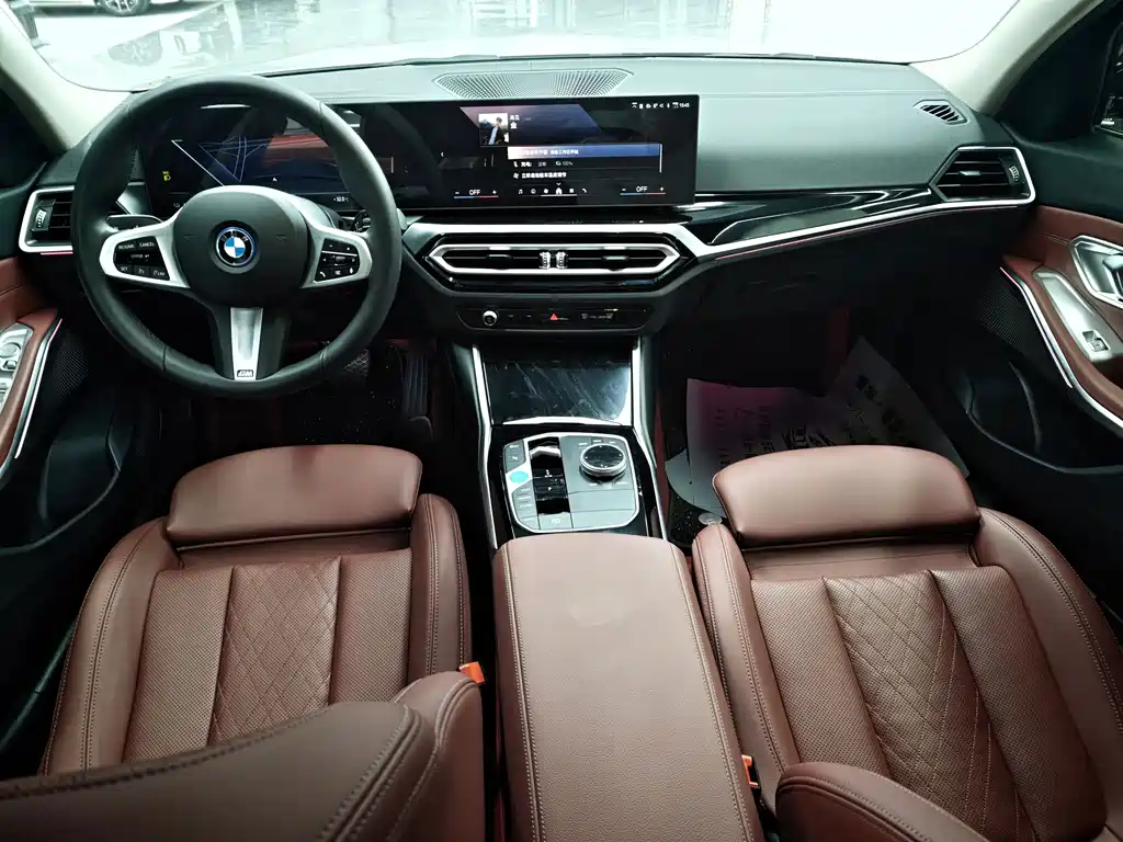 BMW i3 2024 — фото 10