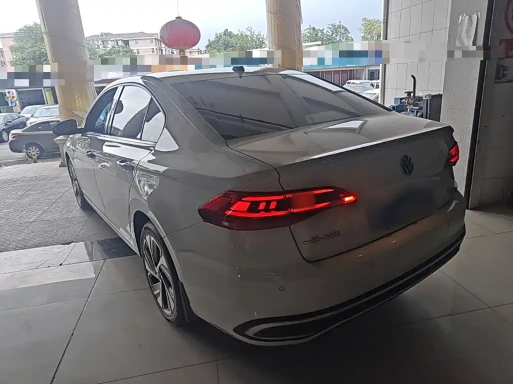 Volkswagen Bora 2024