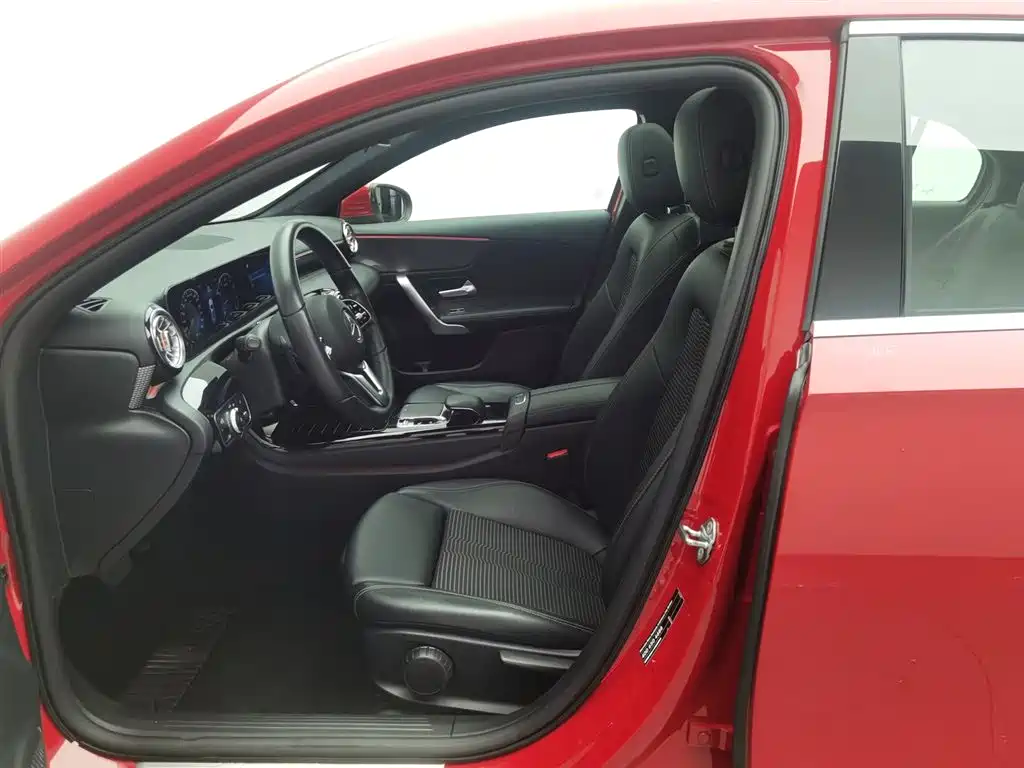 Mercedes-Benz A-Class 2020 — фото 10