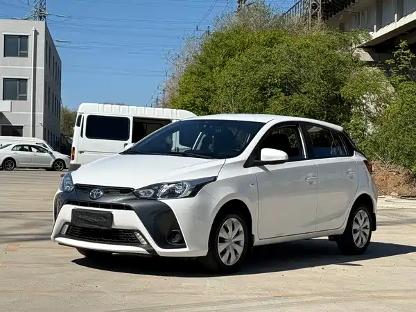 Toyota Yaris L 2016