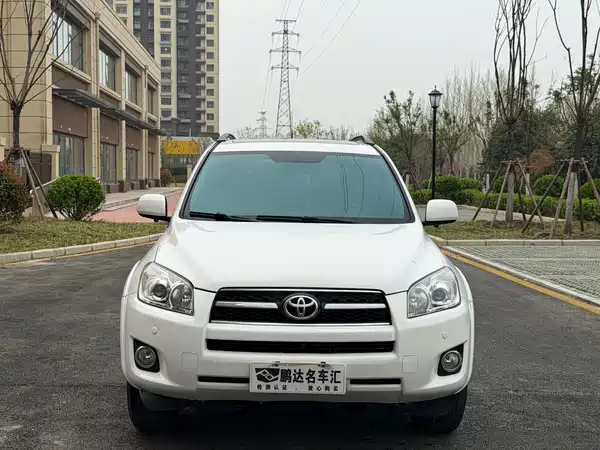 Toyota RAV4 2011