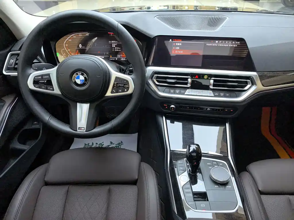 BMW 3 Series 2022 — фото 14