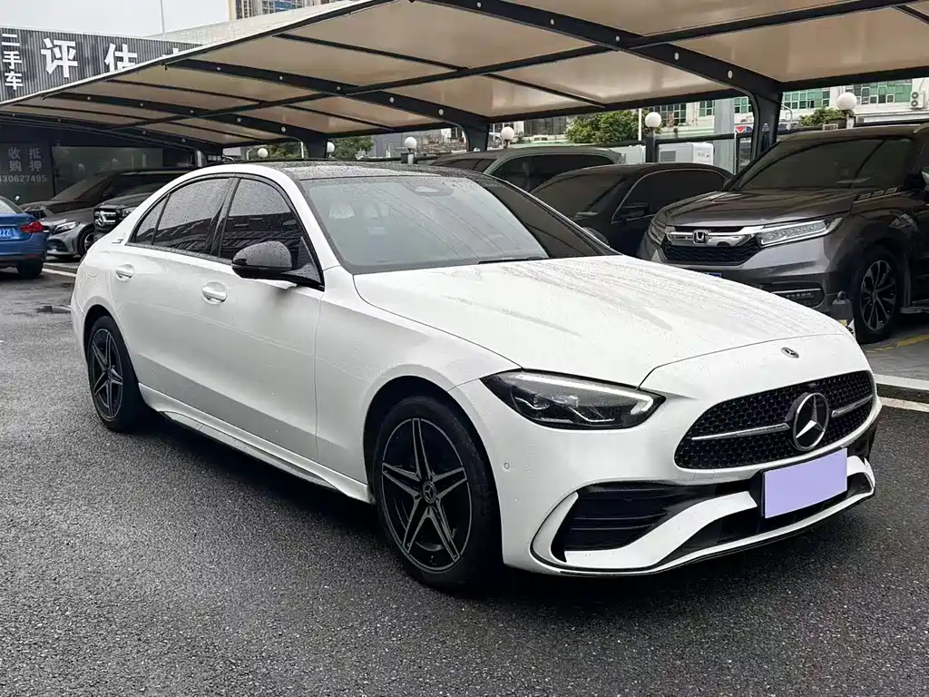 Mercedes-Benz C-Class 2023 — фото 3