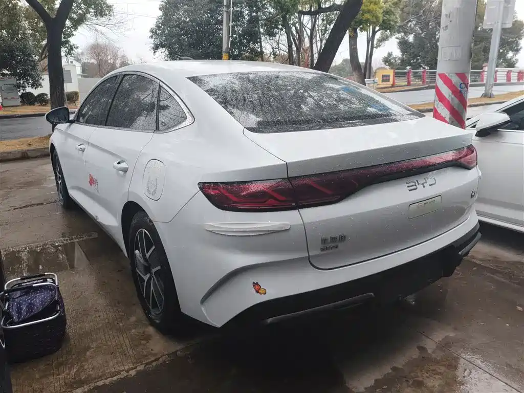 BYD Qin L 2025 — фото 11